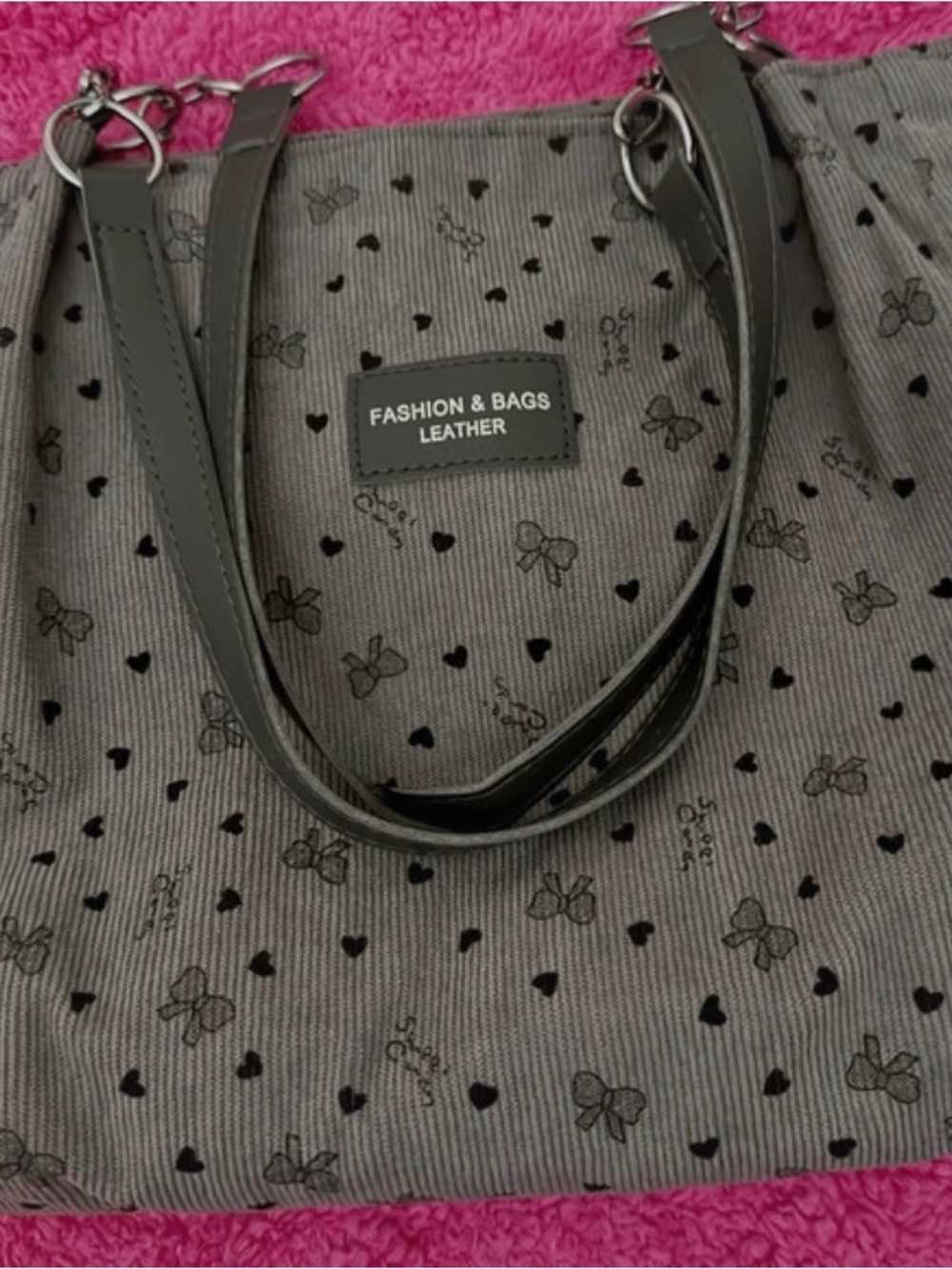 SHEIN Gray Heart & Bow Print Tote Bag